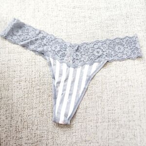 🎀 Victoria's Secret | Striped Lace Trim Thong Panty